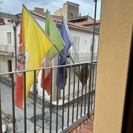 Mandanici :borgo Marsalini 2.0 Guest house *