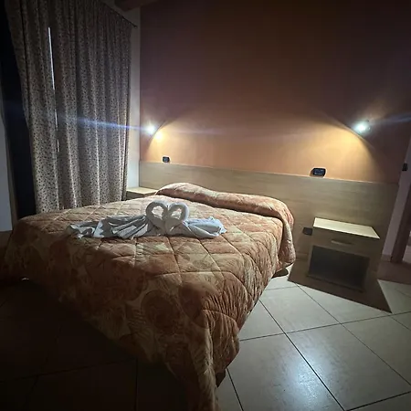 Mandanici :borgo Marsalini 2.0 Barcellona-Pozzo di Gotto