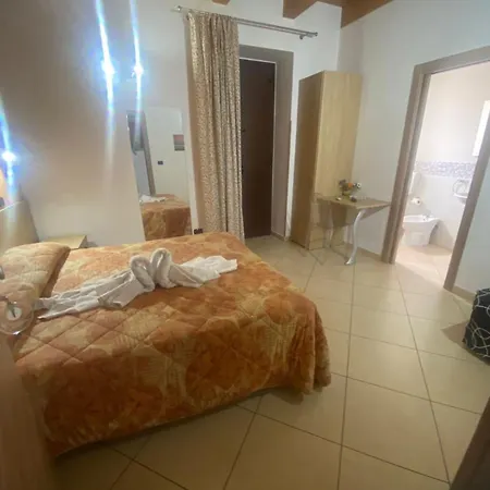 Mandanici :borgo Marsalini 2.0 * Barcellona-Pozzo di Gotto